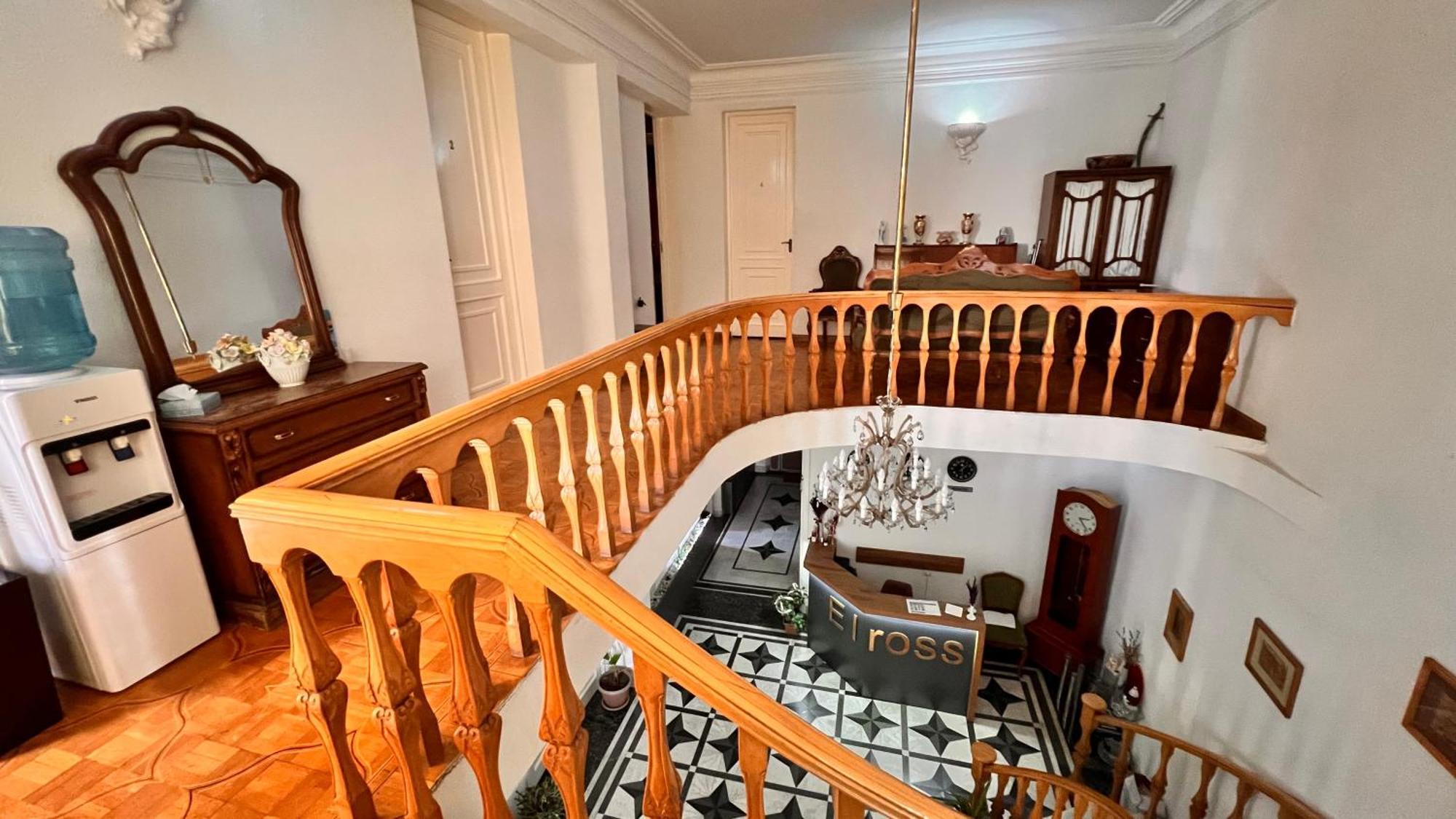 Elross Hotel Jerevan Buitenkant foto
